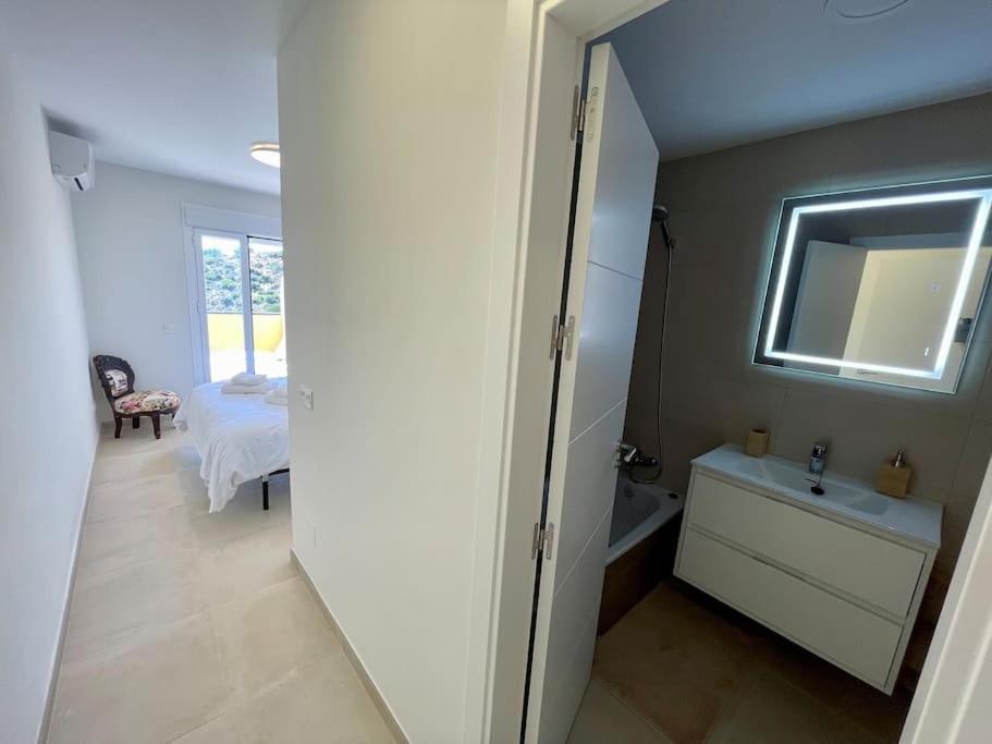 4new, 2 Bed 2 Bath Built 2024 With Community Pool And Local Mijas