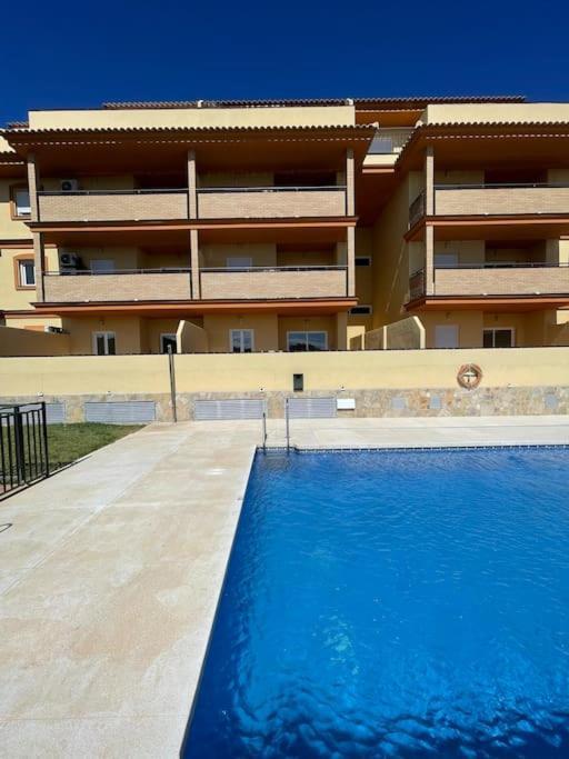 Appartement 4new, 2 Bed 2 Bath Built 2024 With Community Pool And Local *