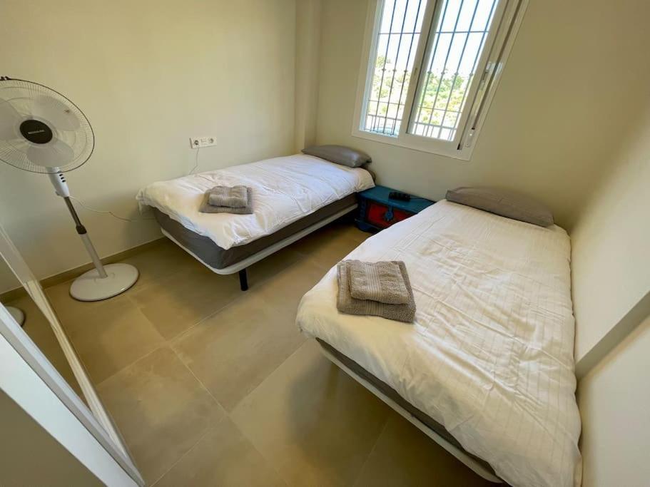 Appartement 4new, 2 Bed 2 Bath Built 2024 With Community Pool And Local *