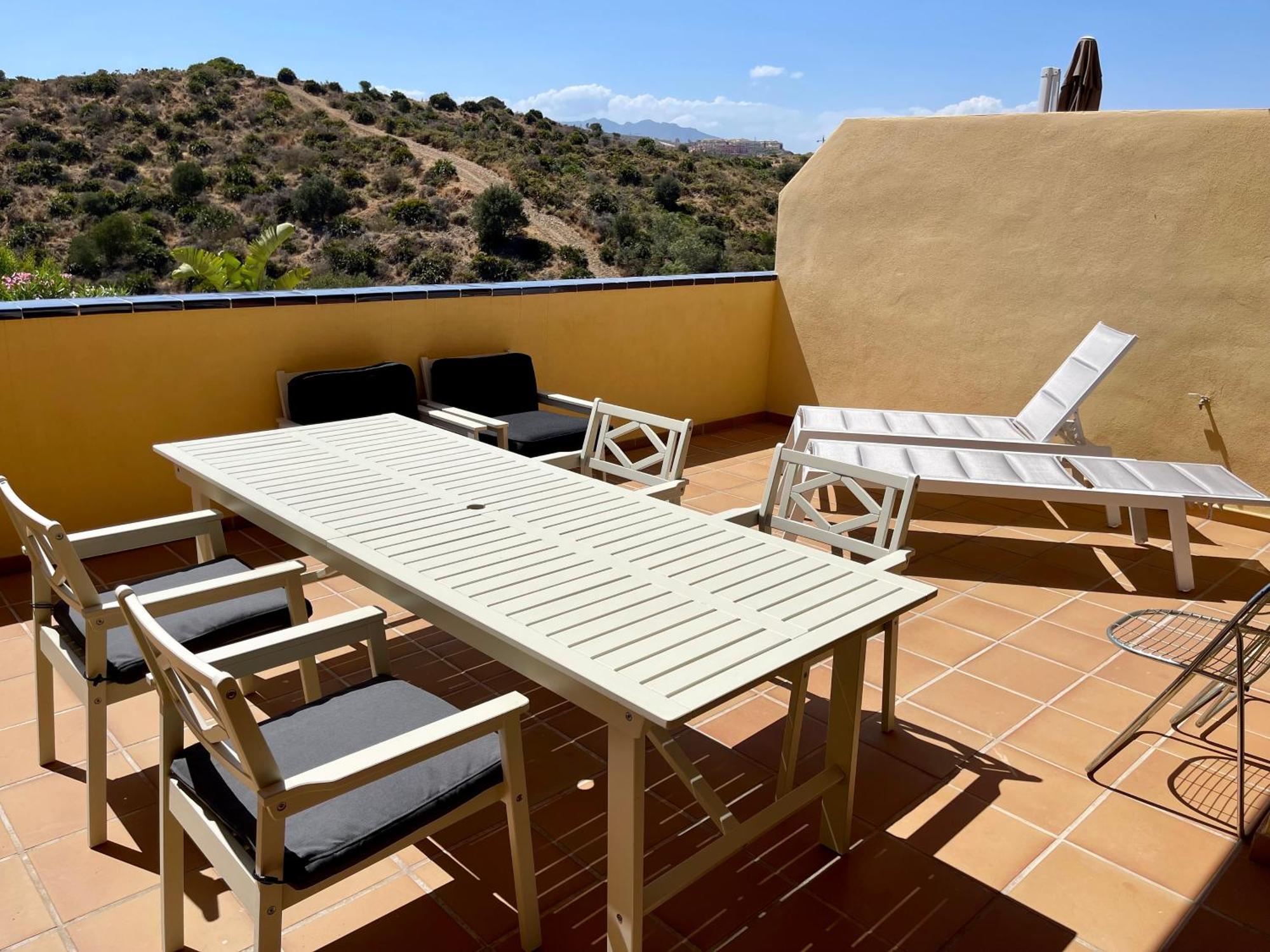 Apartment 4new, 2 Bed 2 Bath Built 2024 With Community Pool And Local